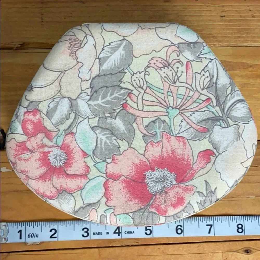 Vintage Chic Jewelry Box